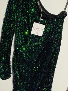 One-Shoulder Sequin Dress in Green and Black